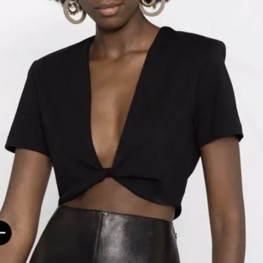 Gauge81 'Keila' V-neck cropped top